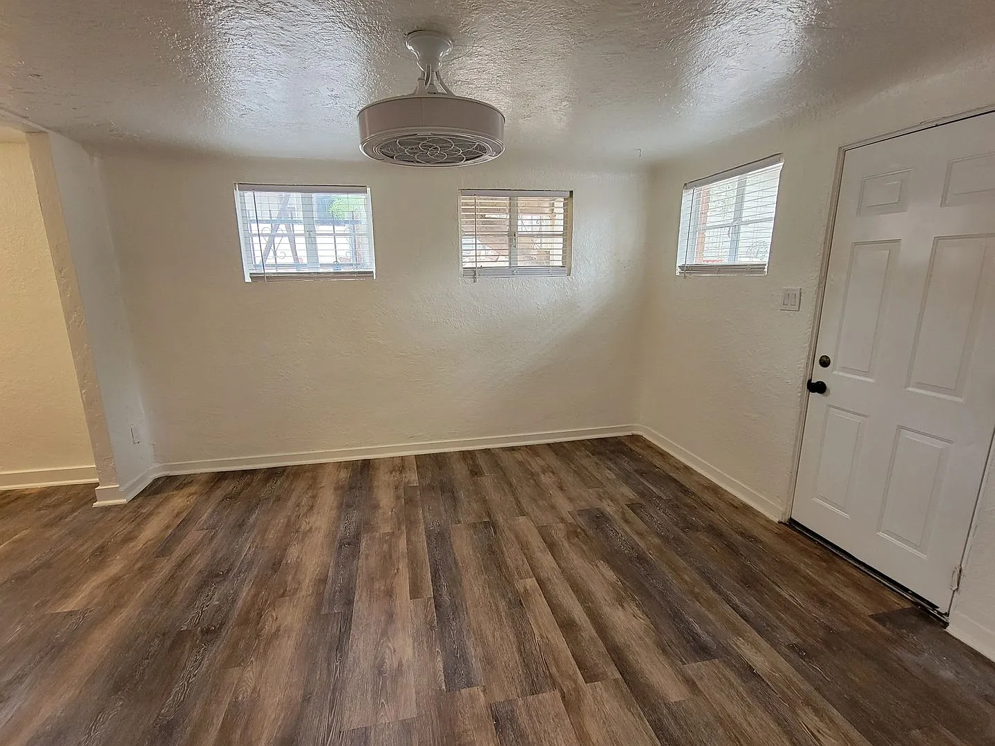 $0 First Month! Charming 1br Garfield District Duplex | Near Downtown Phoenix & Asu + Shared Back... — Photo 4
