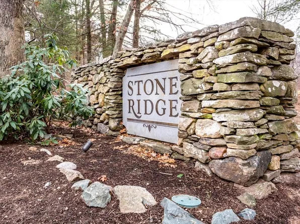 31 Stone Ridge Rd Unit 31, Franklin, MA 02038