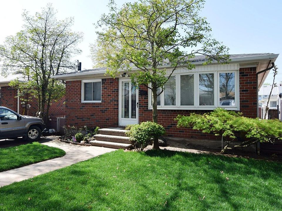 1st image of 400 Burgher Ave