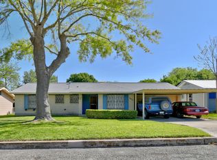 5822 Brenda Ln, San Antonio, TX 78240
