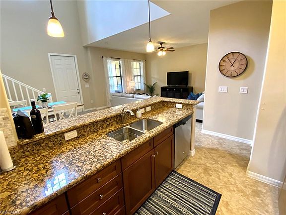 4th image of 8791 Melosia St APT 8305