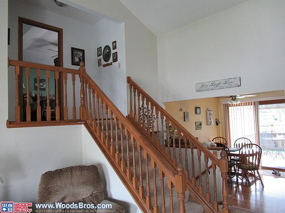 3rd image of 2700 Shelley Cir
