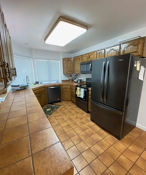 545 S Valley View Dr #7 — Photo 5
