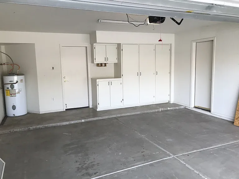 1710 W Houston Ave — Photo 28