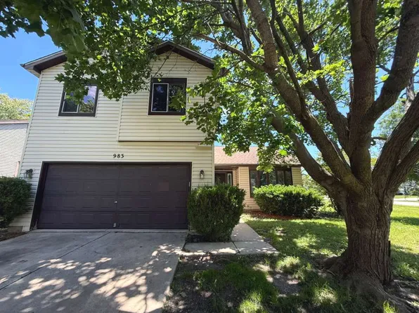 983 Valleyview Dr, Bartlett, IL 60103