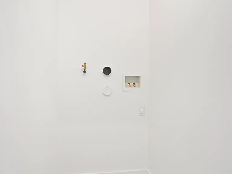 721 N De Kalb St — Photo 11