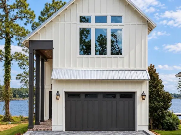 508 Village Oaks Ln, Niceville, FL 32578