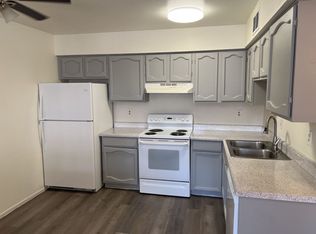 653 S Morris Cir #2, Mesa, AZ 85210