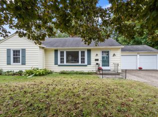 1714 Paddington Rd, Kalamazoo, MI 49001