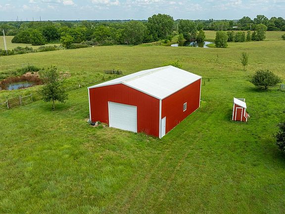 4th image of 17776 SW Tawakoni Rd