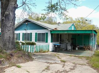 15 Ryan St, Chickasaw, AL 36611