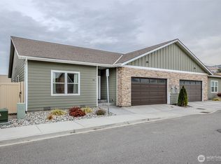 211 21st St NW, East Wenatchee, WA 98802