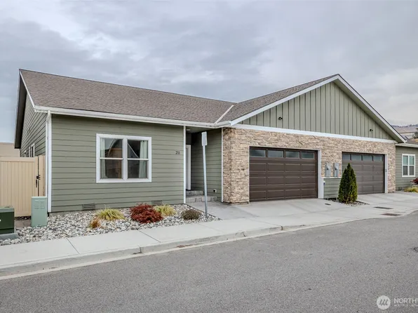 211 21st Street NW, East Wenatchee, WA 98802