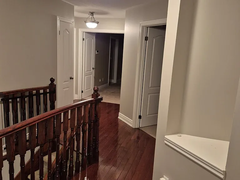 170 Tawny Cres — Photo 23