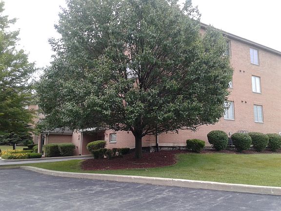3rd image of 6743 S Pointe Dr Unit 3B