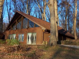 9316 E Meadows Ln, Rockville, IN 47872