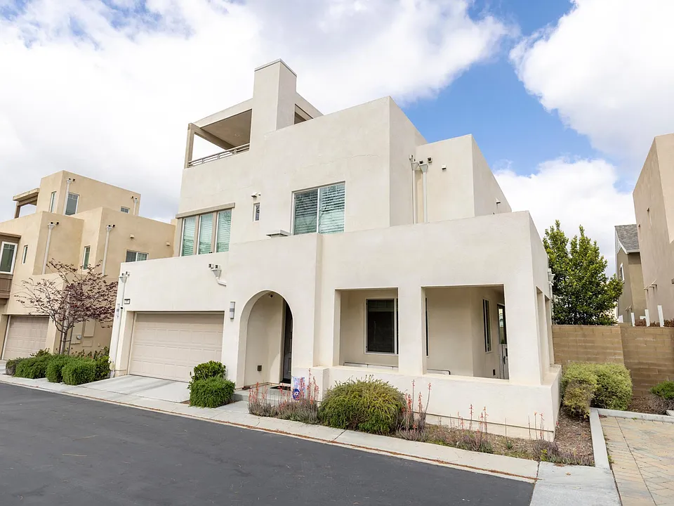 103 Newington