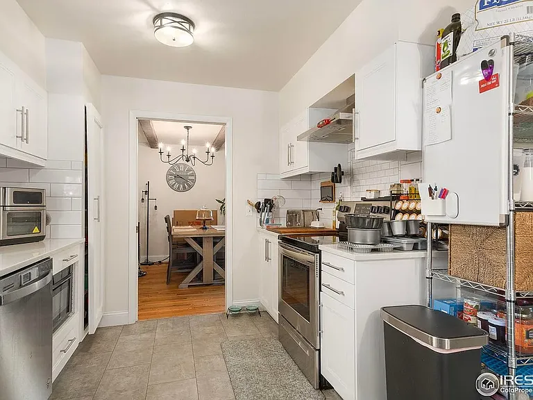 1112 Kirkwood Dr #1 — Photo 8