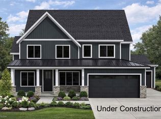 626 Yarmouth Ln, Bay Village, OH 44140