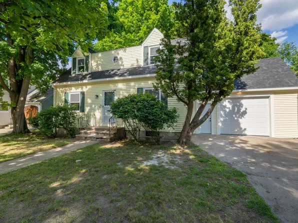 857 Union Street, Manchester, NH 03104