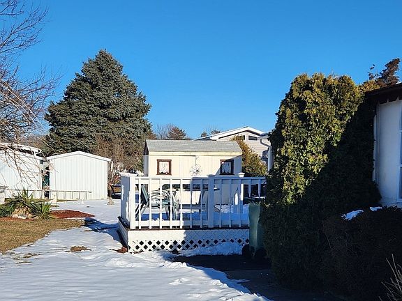 5th image of 10 Hilltop Rd