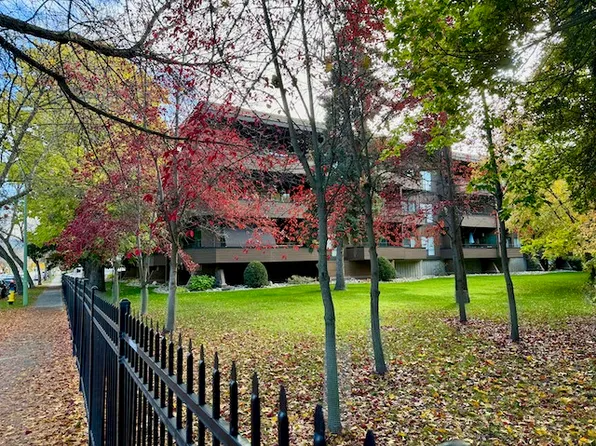 539 Sutherland Ave Unit 106, Kelowna, BC V1Y 5X3