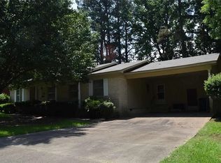 921 Willow St, Malvern, AR 72104