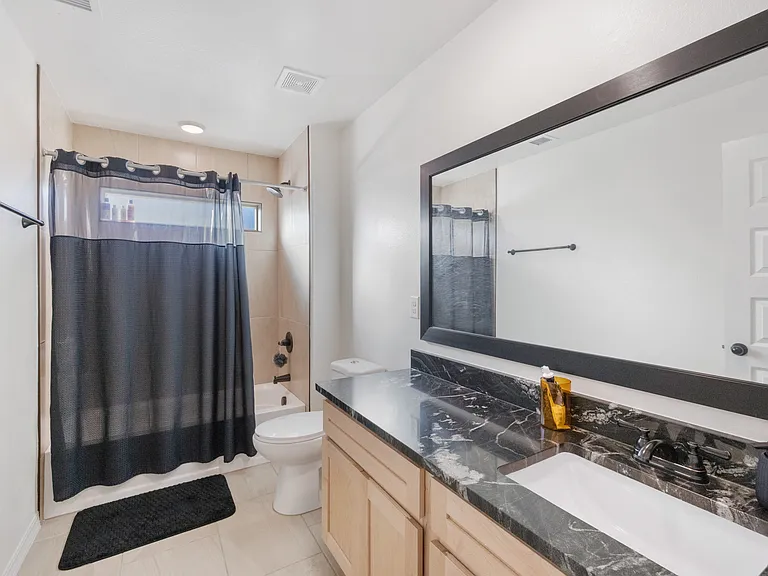 12804 De La Rosa Ave — Photo 35