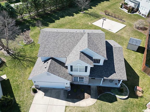 2nd image of 10301 N Autumnview Ct