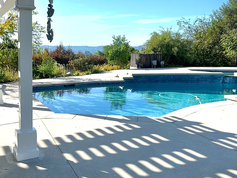 4548 Poe Ave #B — Photo 11