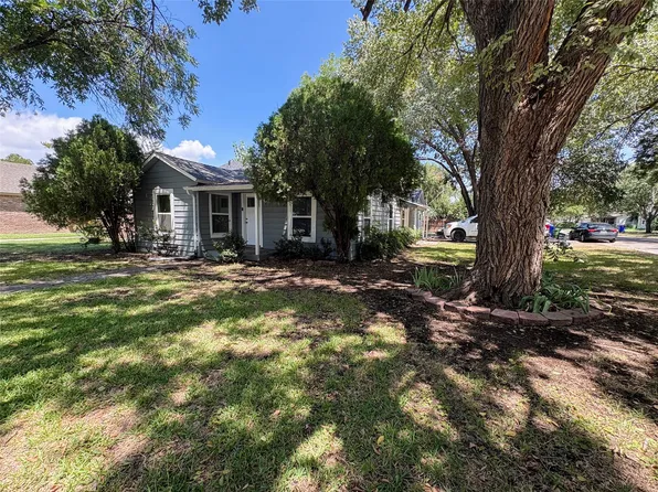 413 Mirike Dr, White Settlement, TX 76108