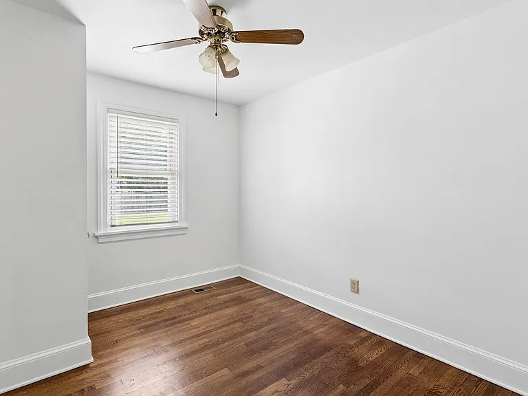 2307 Rawlings Ct — Photo 35