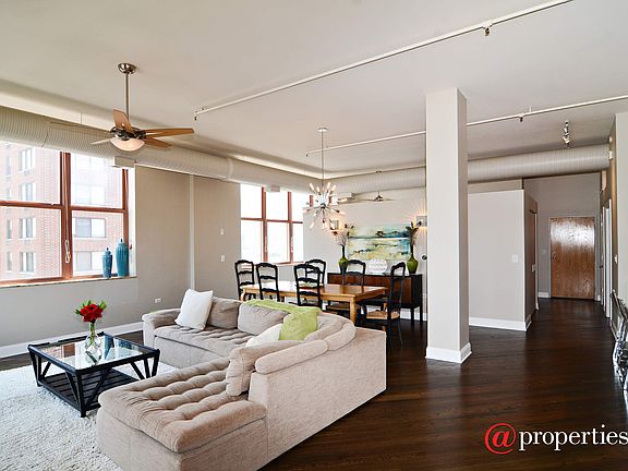 Living Room / Dining Room
