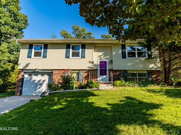 10913 Concord Woods Dr, Knoxville, TN 37934