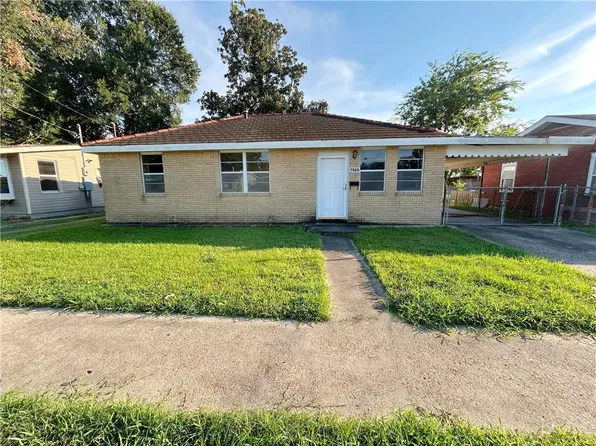 7525 Saint Anthony St, Marrero, LA 70072