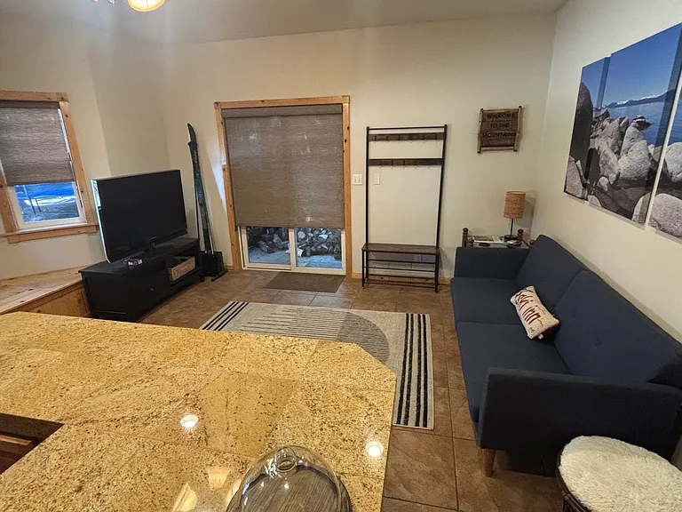 10565 Laurelwood Dr #1 — Photo 4