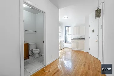 Rented by Bond New York