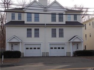 953 Tunxis Hill Rd, Fairfield, CT 06825