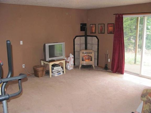 5th image of 20909 NE 183rd St