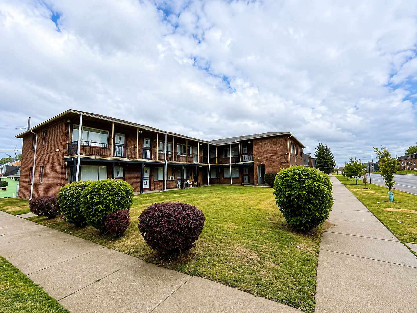 14801 Joy Rd — Photo 4
