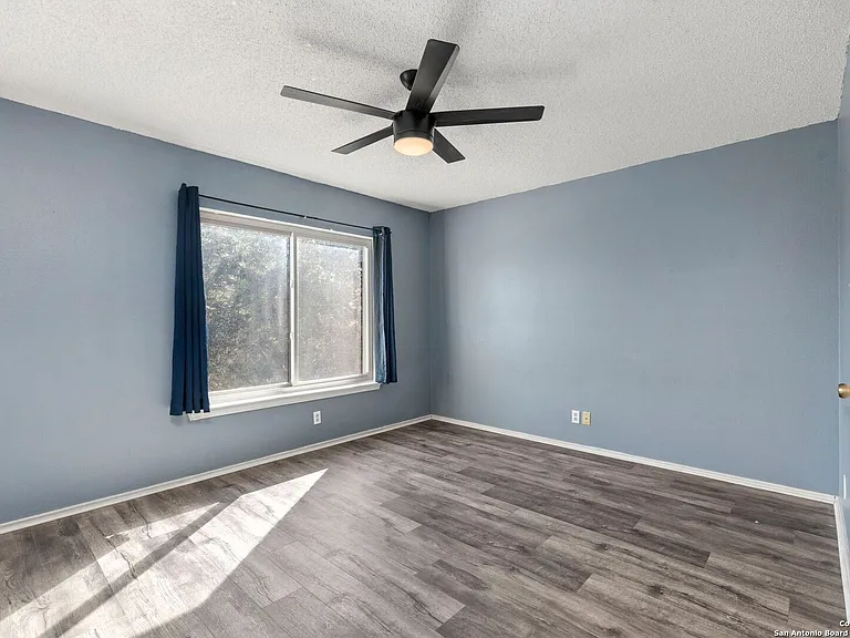 3315 Glacier Lake — Photo 21