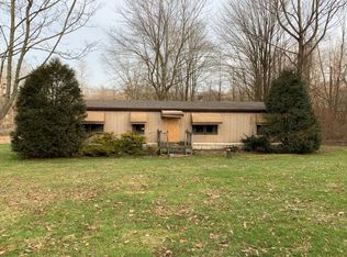 10296 Nichols Rd, Windham, OH 44288