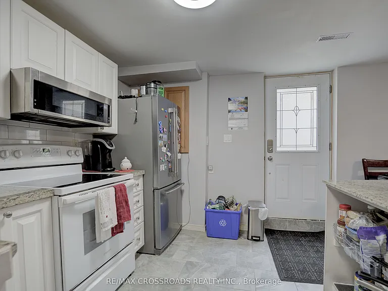 2 Viceregal Ct #BASEMENT — Photo 12