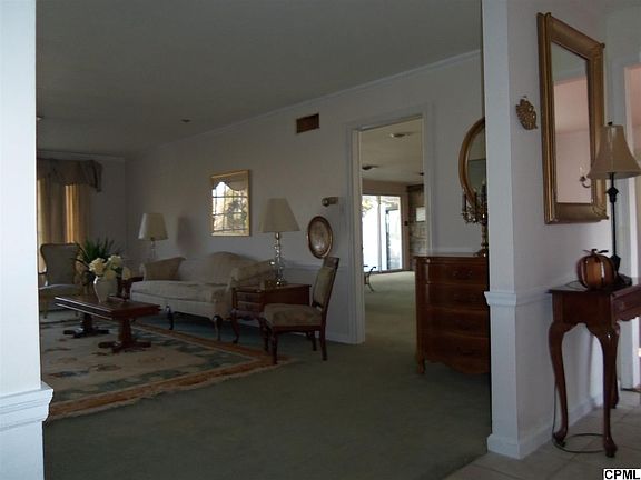 5th image of 317 Woodland Ave
