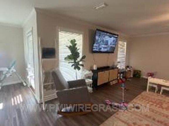 5th image of 502 Ridgeland Rd