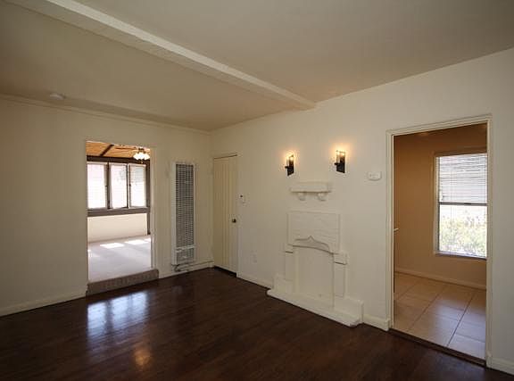 4th image of 391 N Baldwin Ave #391