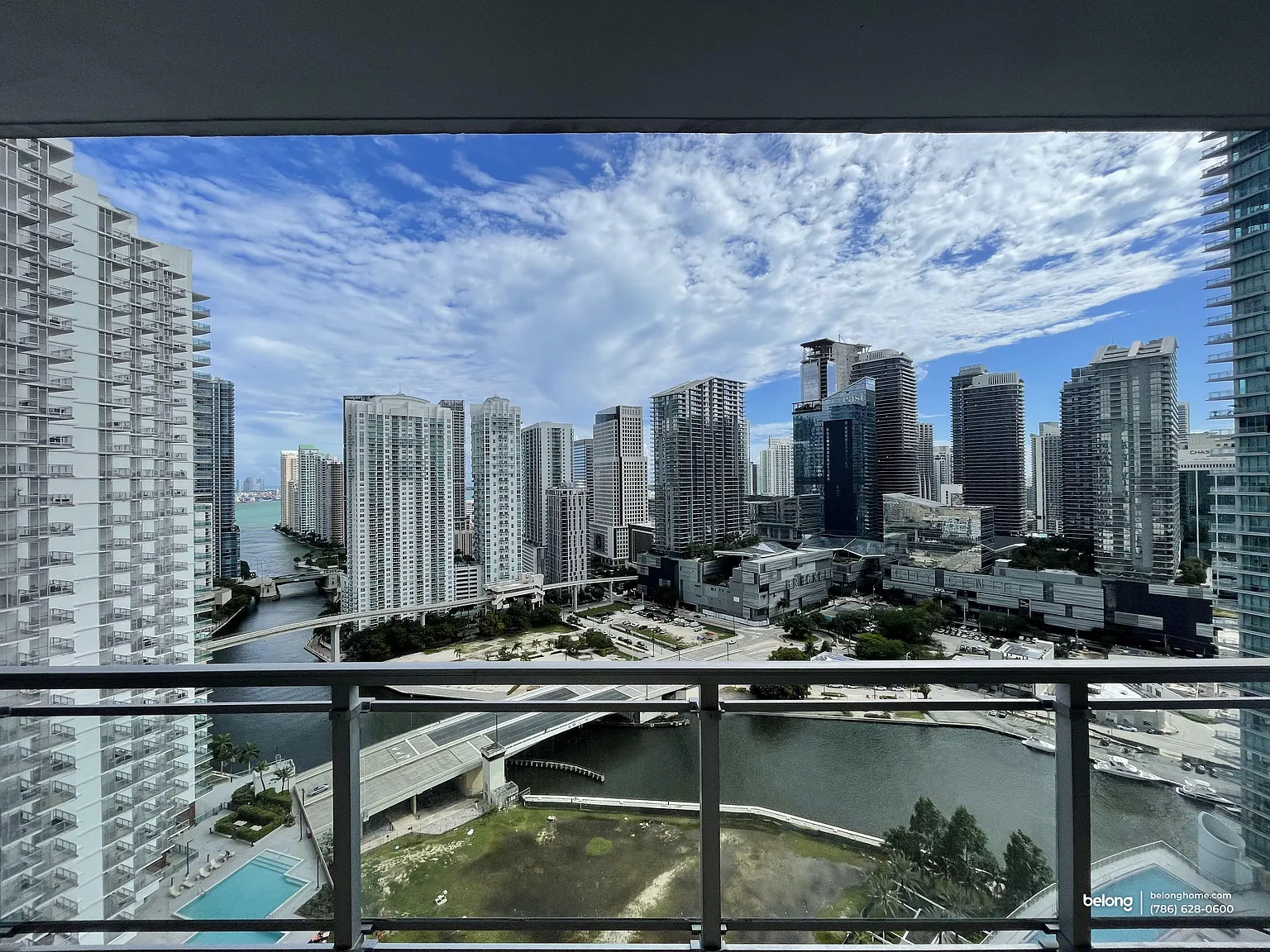 2 bed, 2.0 bath, 1129 sqft, $4,100 — Photo 2