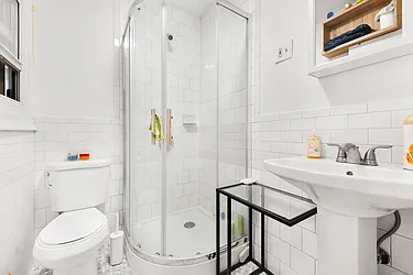 Rented by Jonathan Wachtel, LREB