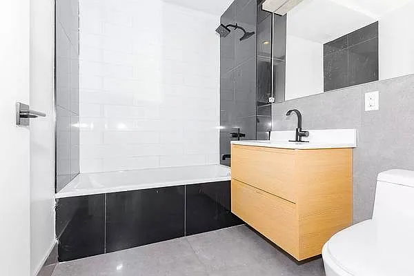 Rented by Dwelling NY Realty Inc | media 16