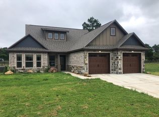 105 Elkhorn Dr, Lufkin, TX 75904